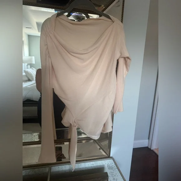 ASTR THE LABEL NWT one shoulder tie hem knit top - Picture 5 of 6